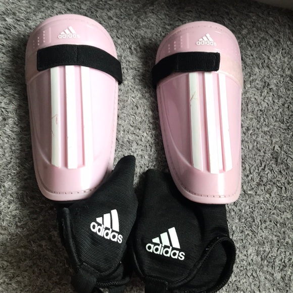 Adidas soccer gear - Picture 3 of 4